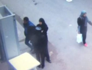 Βίντεο-σοκ: Ισλαμιστής ανατινάζεται έξω από την εκκλησία του Αγίου Μάρκου στην Αλεξάνδρεια